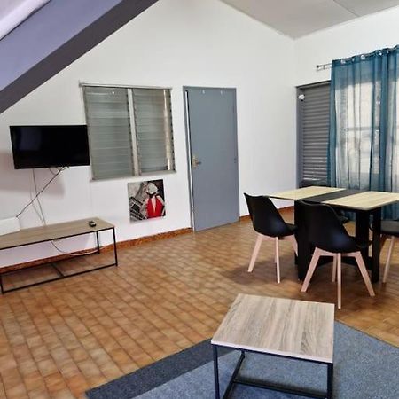 Cayenne Centre Paye Eco Confort Экстерьер фото